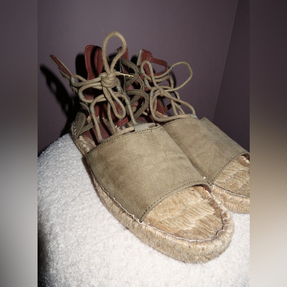H&M Espadrille Sandals Size 8